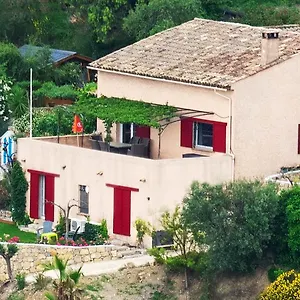 L'estuve Provencale Bed & Breakfast
